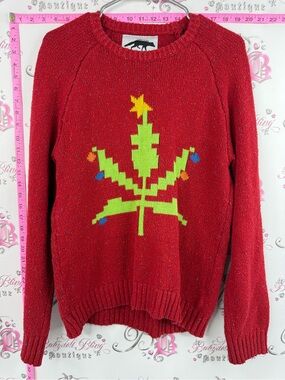 Character hero knit sweater Red Crewneck Sweater with Green Holiday Leaf Motif